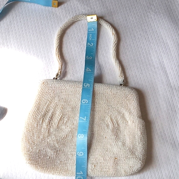 VTG Beaded Purse- Glass Seed Beads with Satin Lining. PERFECT Prom Accessory! - Picture 4 of 7